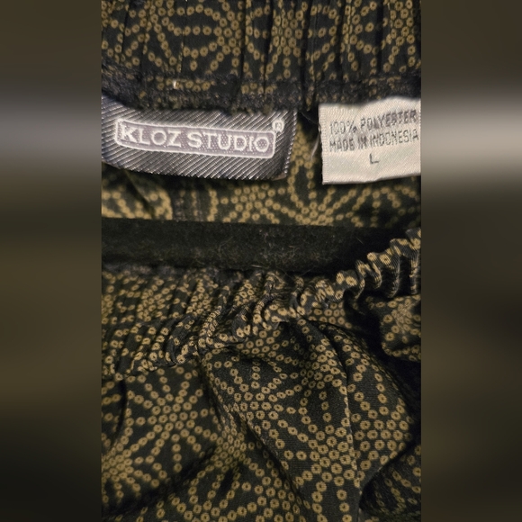 Kloz Studio black & green print pants Size L - Picture 2 of 3